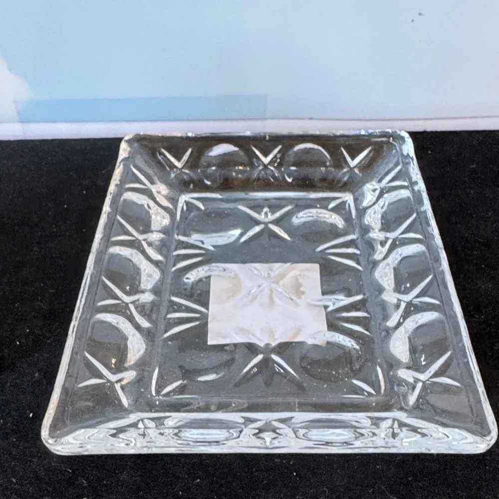 Elegant Vintage-inspired Clear Glass Butter Dish by Italo Homes